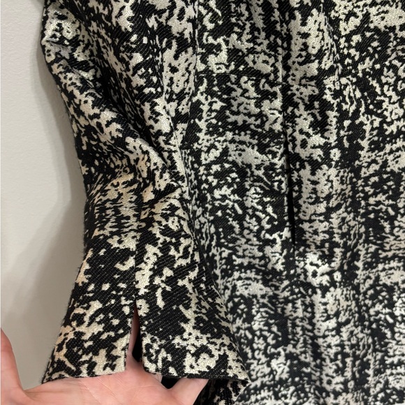 Lane Bryant Metallic Jaquard Jacket in Black and Gold - Size 18/20 - Picture 9 of 12